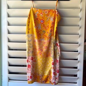 Mini satin Summer dress with a small slit